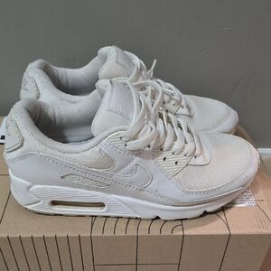 Nike Air Max 90 Shoes
